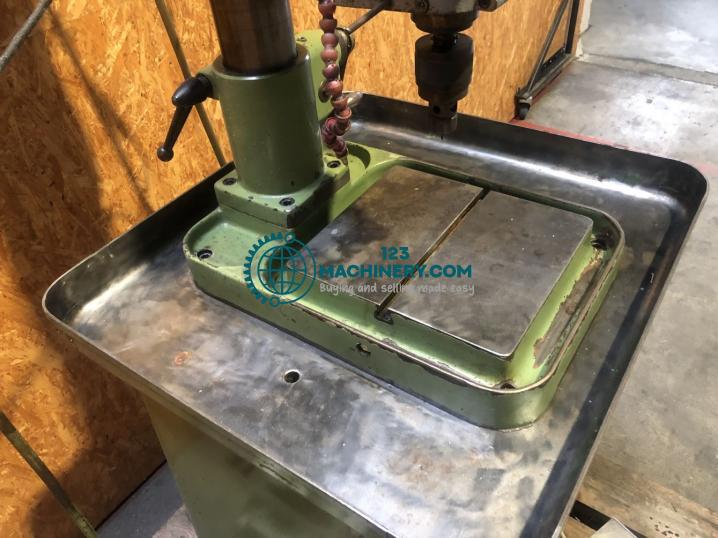 Show advert WÖRNER AGE 10 Tapping machine