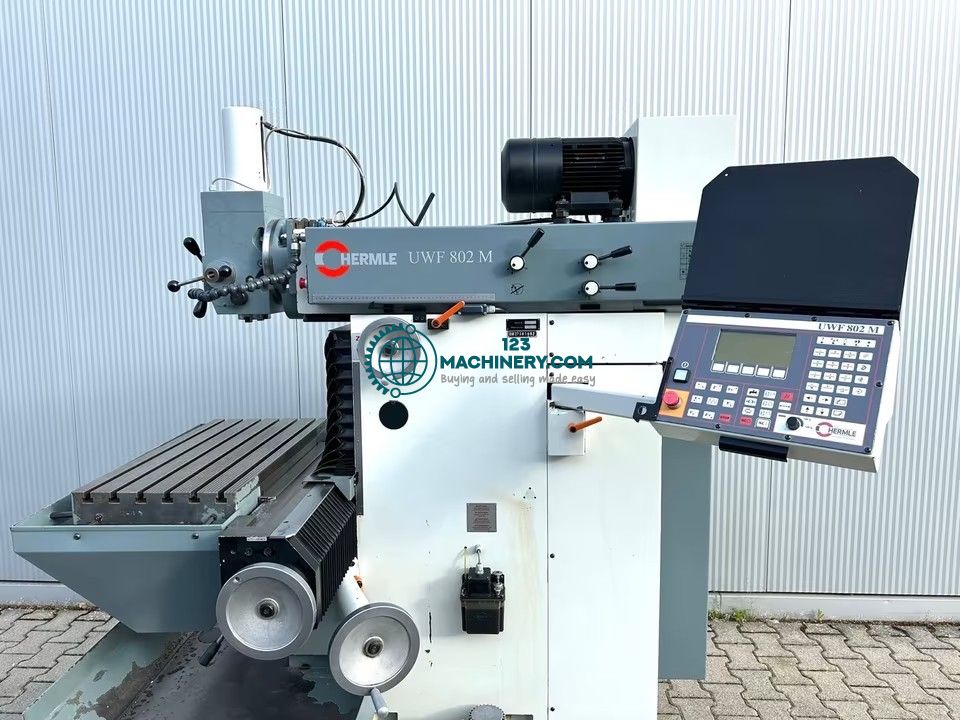 Universalfräsmaschine HERMLE UWF 802 M mit Streckensteuerung