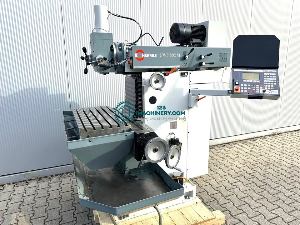 Universalfräsmaschine HERMLE UWF 802 M mit Streckensteuerung