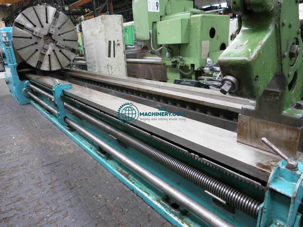 Leit- und Zugspindeldrehmaschine