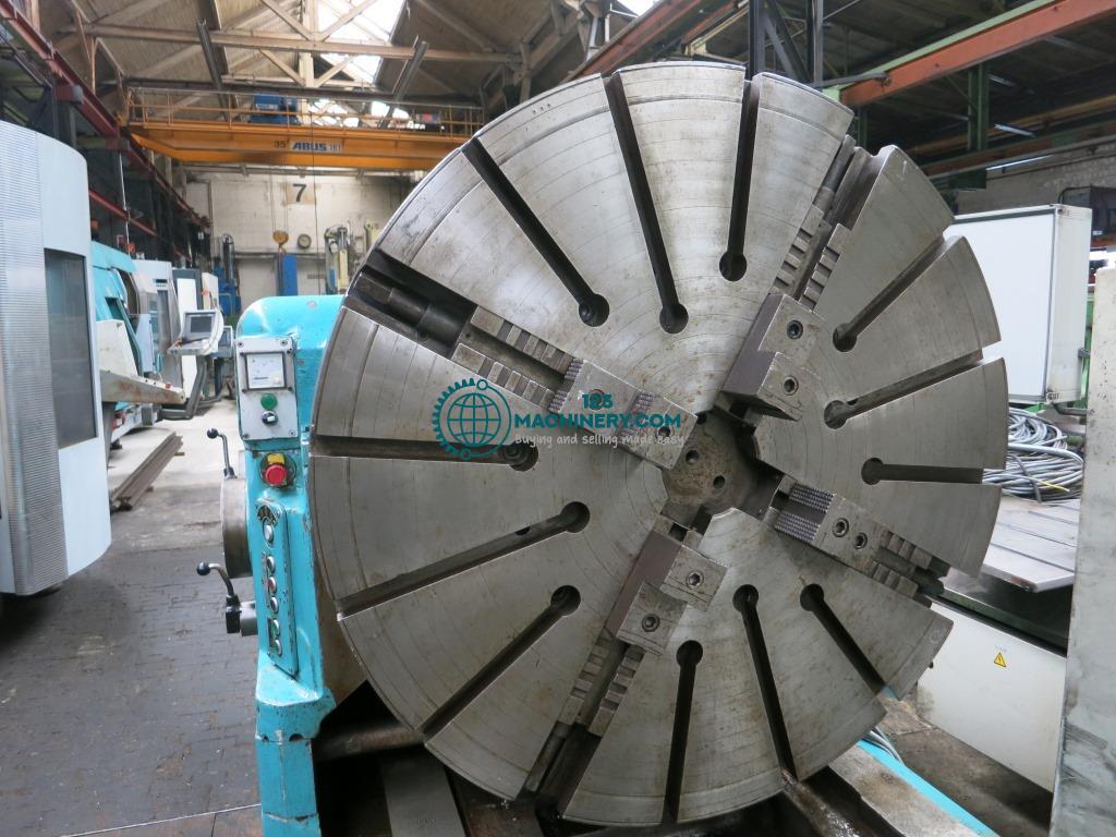 Leit- und Zugspindeldrehmaschine