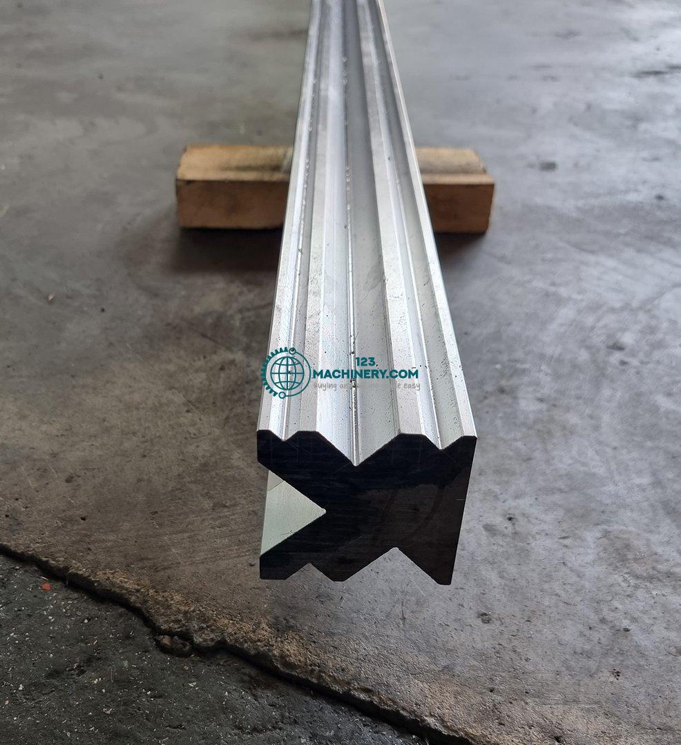 Mostrar anuncio Bending tool Multi V die 3100 x 80 x 80 mm