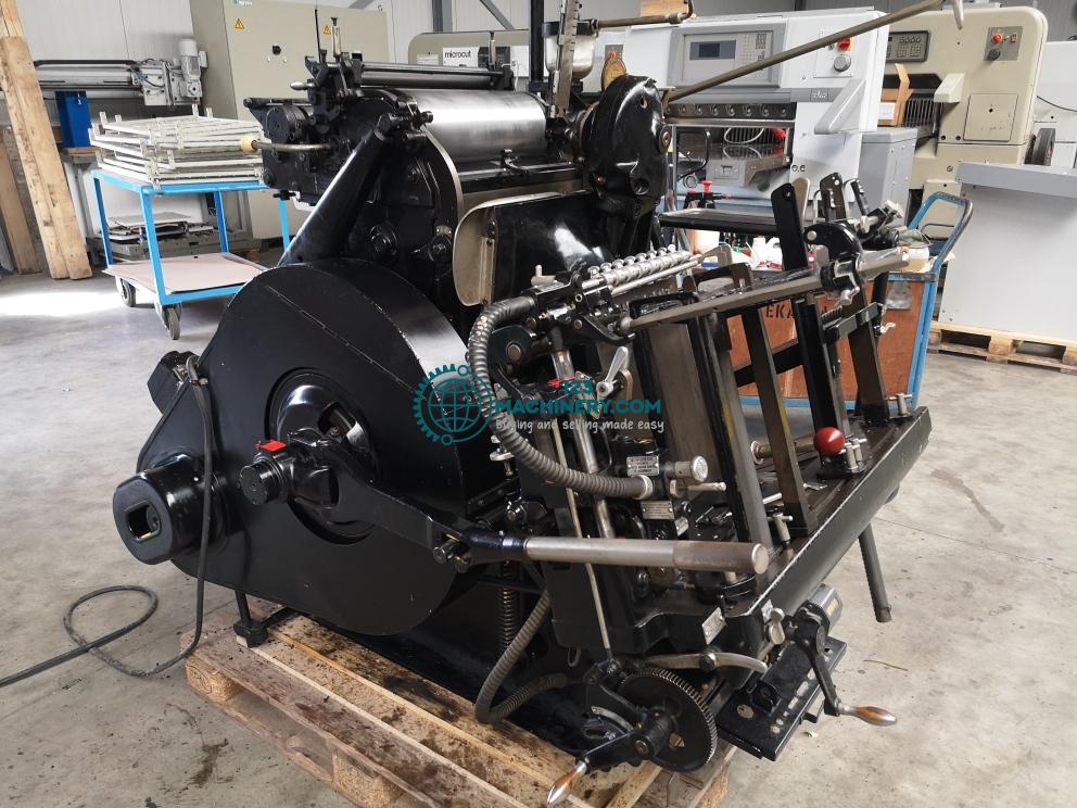 Показывать рекламу Высечка