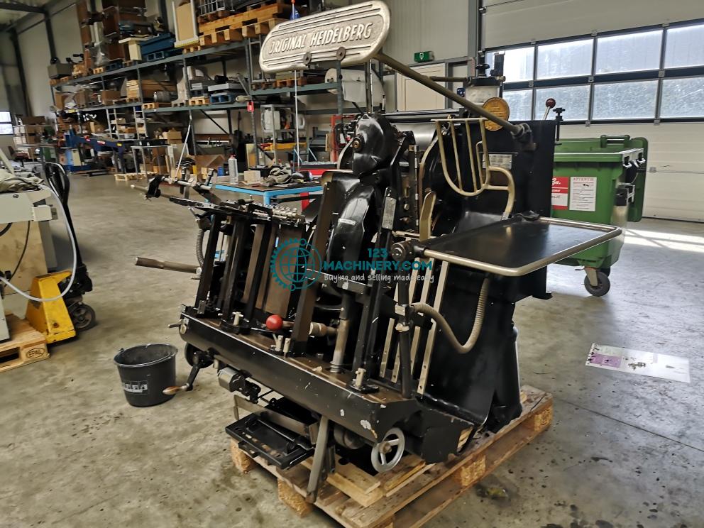 Показывать рекламу Высечка