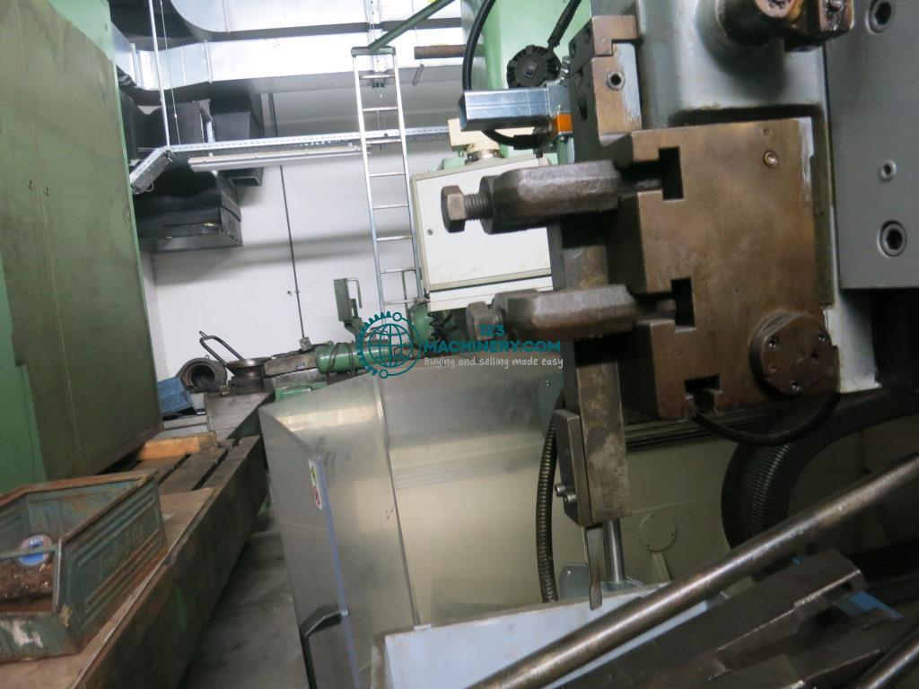 Afficher l`annonce Nuten-Stossmaschine