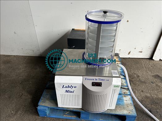 Mostrar anuncio Frozen In Time Ltd Mini Lablyo Freeze dryer