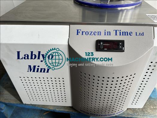 Mostrar anuncio Frozen In Time Ltd Mini Lablyo Freeze dryer
