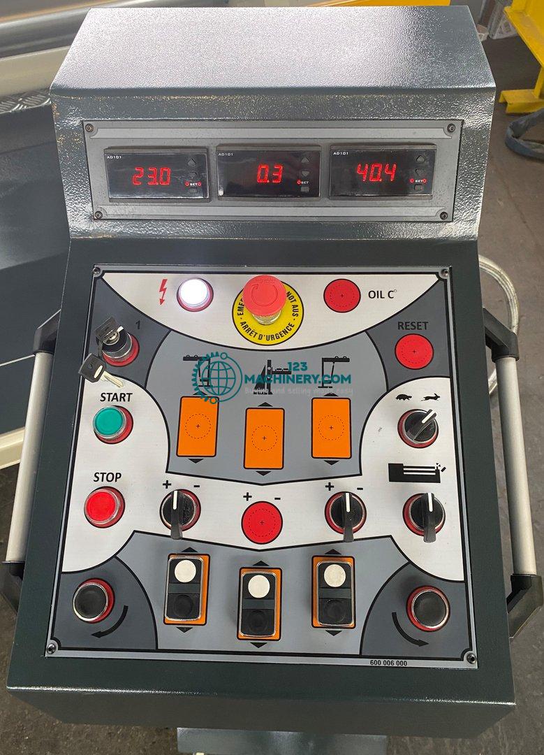 Afficher l`annonce Motorized 4-roll plate bending machine HESSE by IS