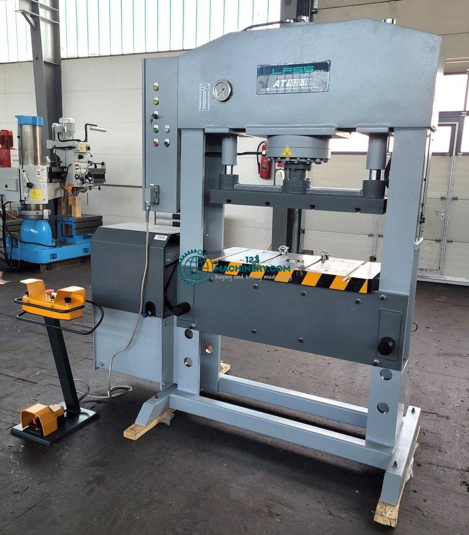 Hydraulic workshop press HESSE by LFSS AT 1020/100