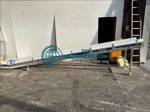 Show advert Carrera elevator conveyor