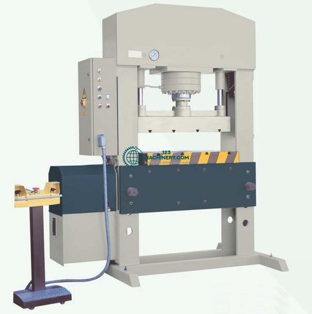 Hydraulic workshop press HESSE by LFSS AT 1520/100