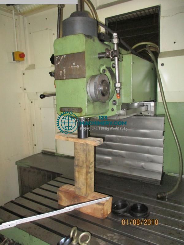 Toon advertentie Fräsmaschine - Universal