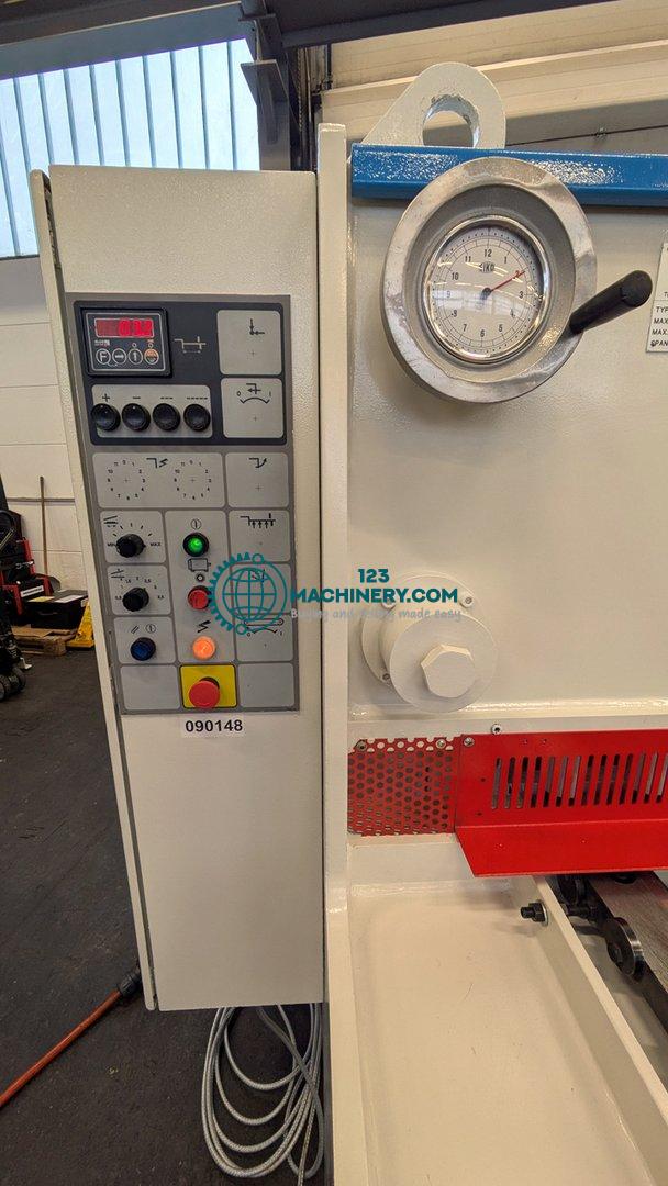 Inserat anzeigen Hydraulische Tafelschere LVD HST-C 31/6