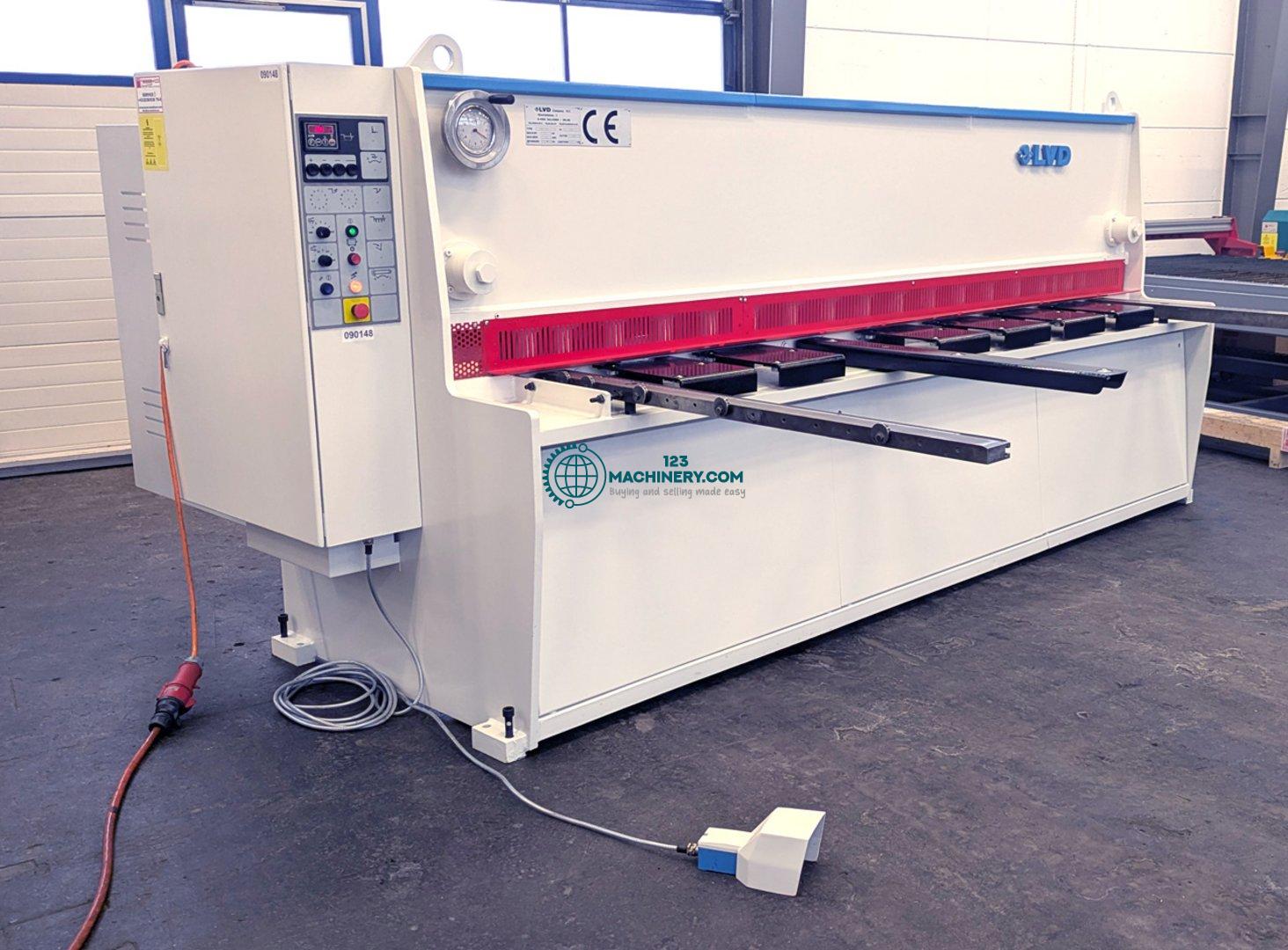 Hydraulic plate shear LVD LVD HST-C 31/6