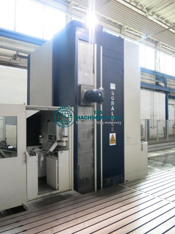 Traveling column milling machine