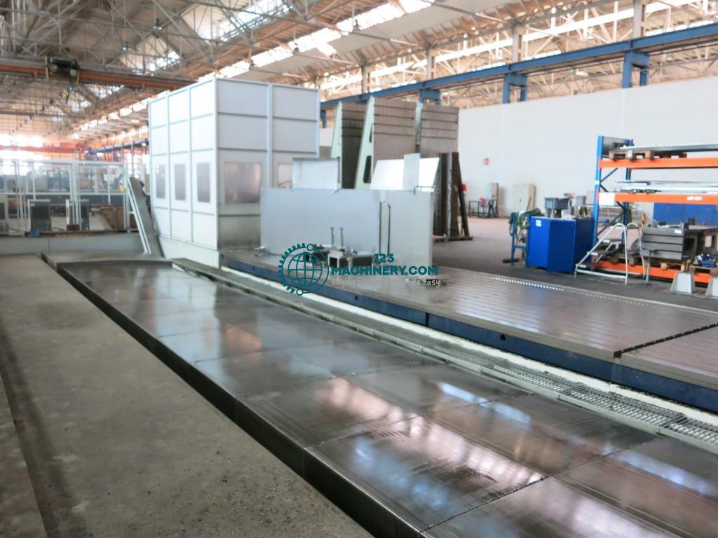 Traveling column milling machine