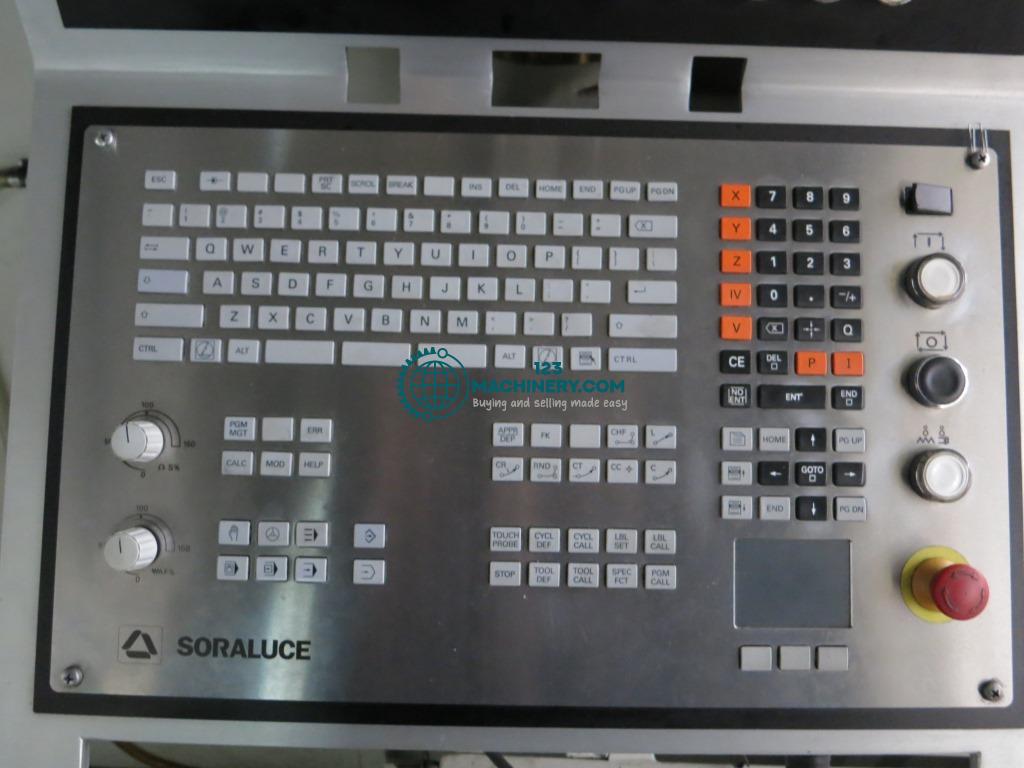 Traveling column milling machine