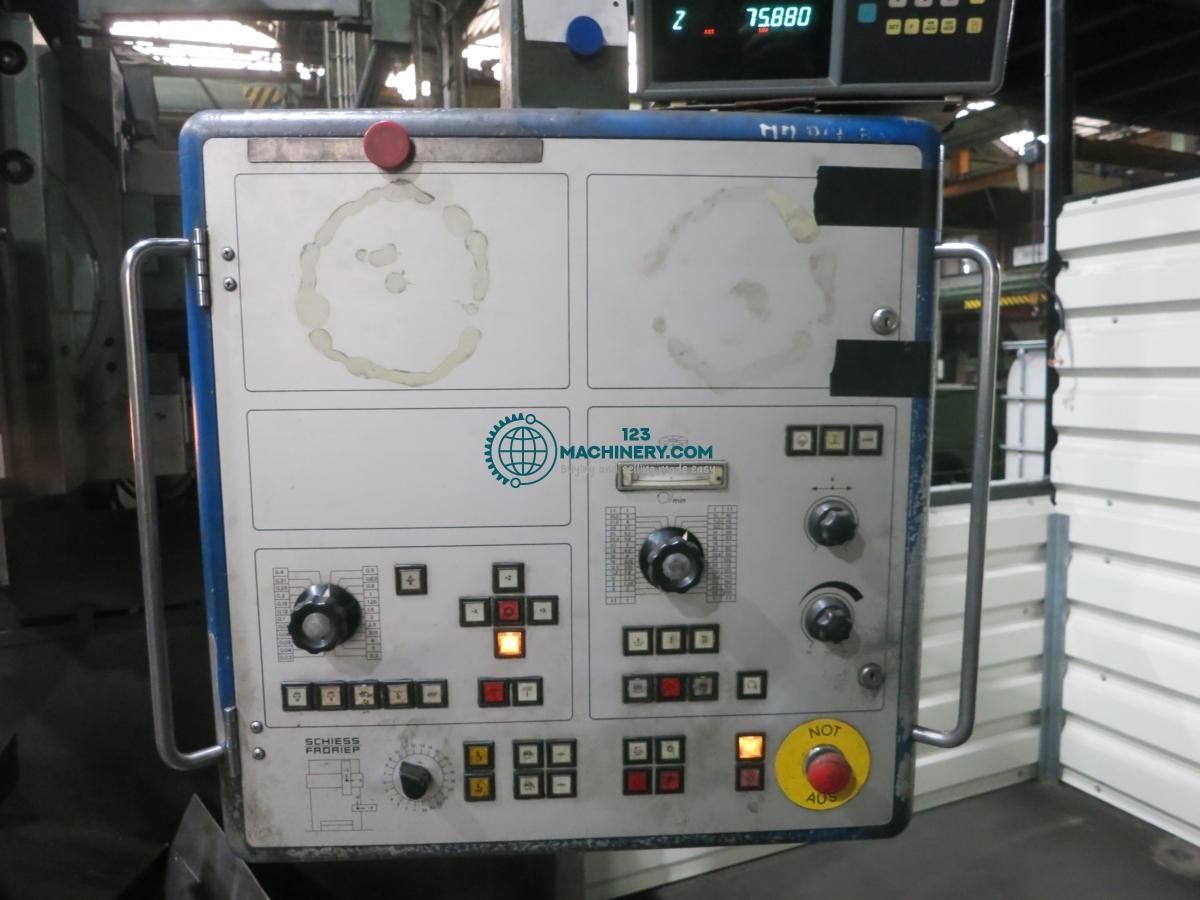 Afficher l`annonce Karusselldrehmaschine - Einständer