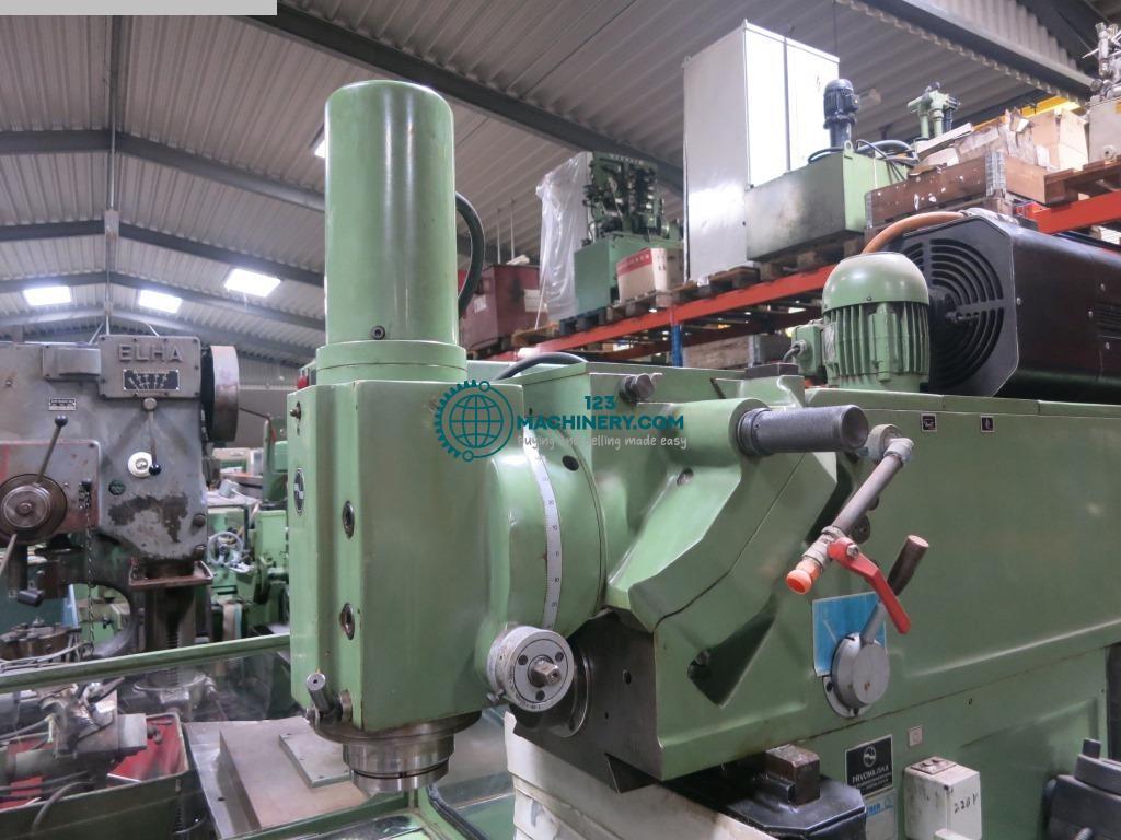 Show advert Universal-Fräs- und Bohrwerk