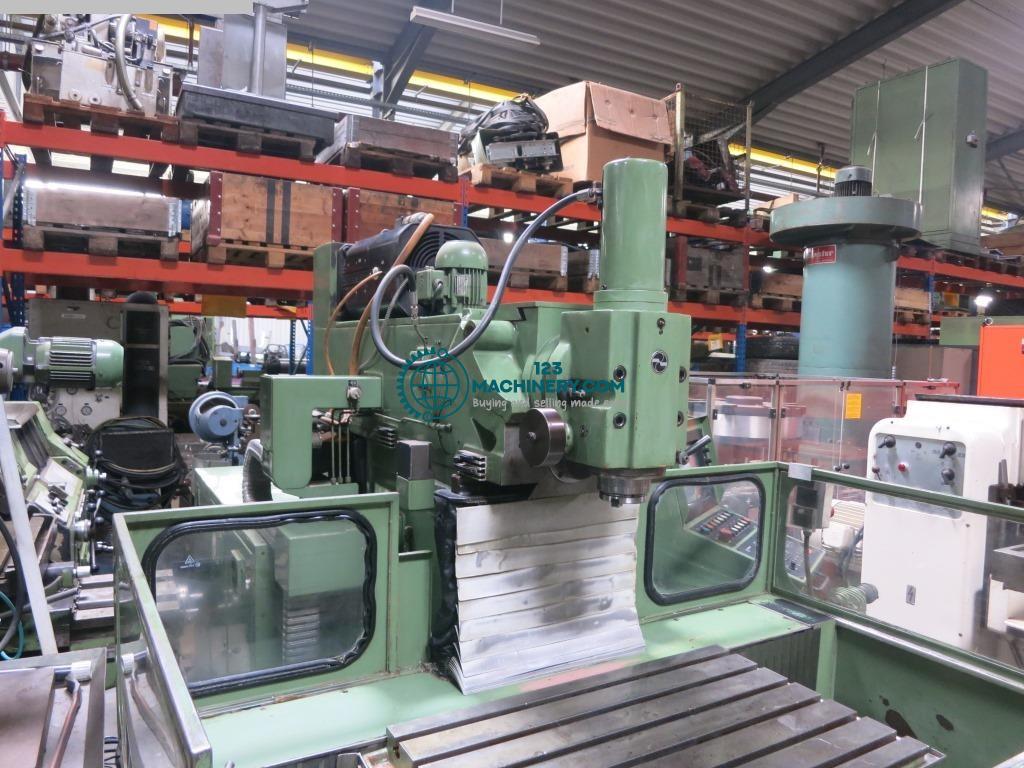 Show advert Universal-Fräs- und Bohrwerk