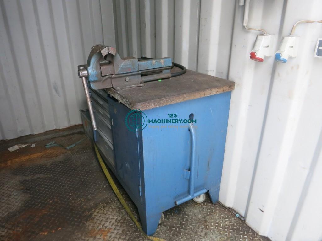 Container
