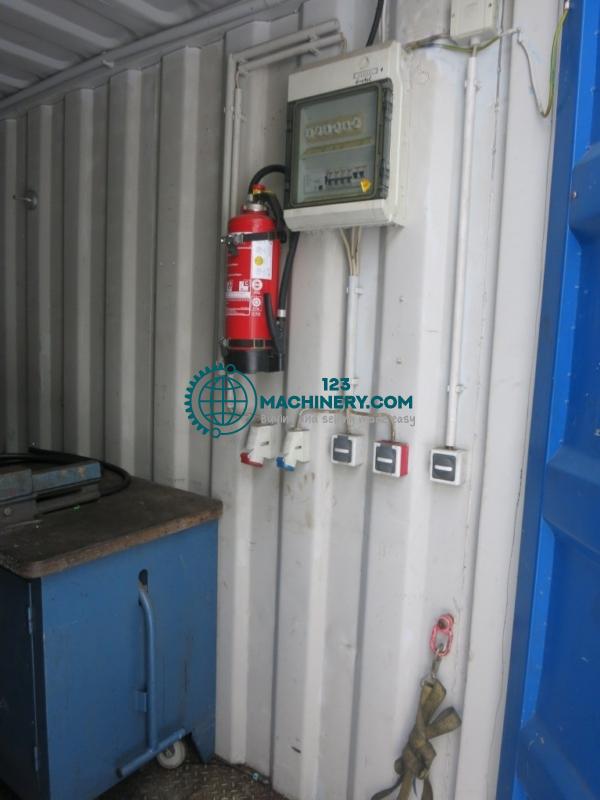Container