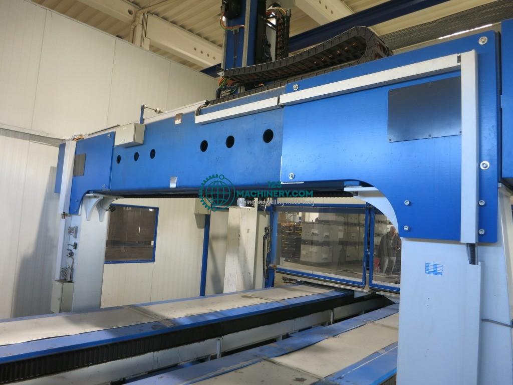 Portalfräsmaschine