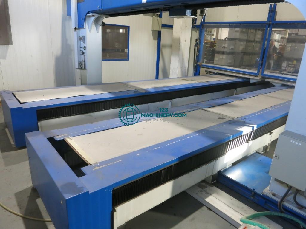 Portalfräsmaschine
