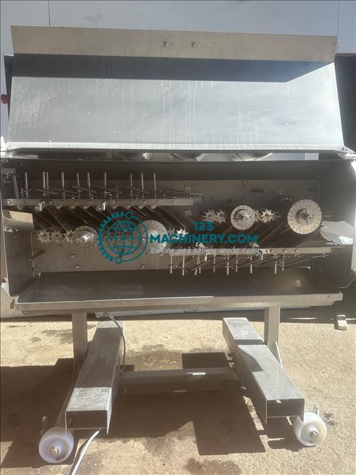 Baader IS609 Descaling machine