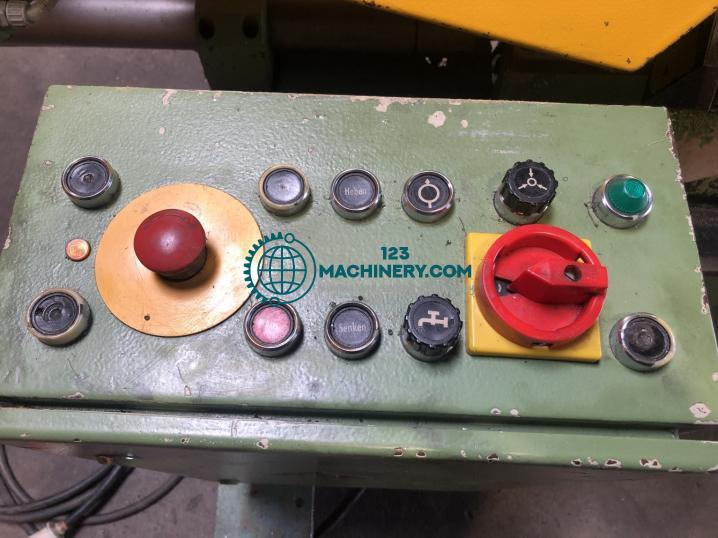 Mostrar anuncio BEHRINGER HPB 320 Band Saw horizontal