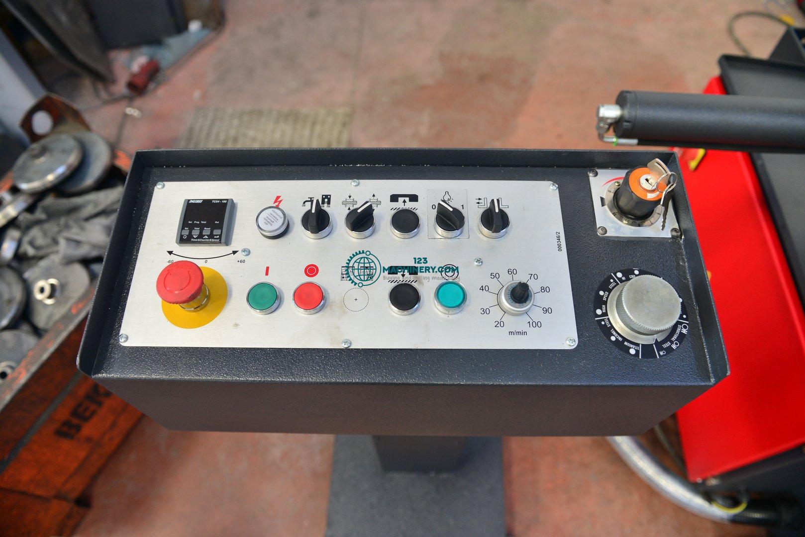 Show advert Semiautomatic band saw HESSE by BEKA-MAK BMSY 360 CDGH