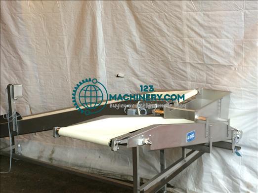 NNP inclined transfer conveyor