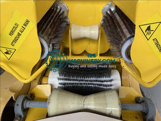 Cavecchi Pulitrice F Cheese cleaning machine