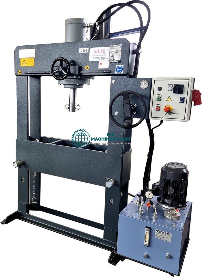 Показывать рекламу Hydraulic workshop press SICMI PSV 50 M