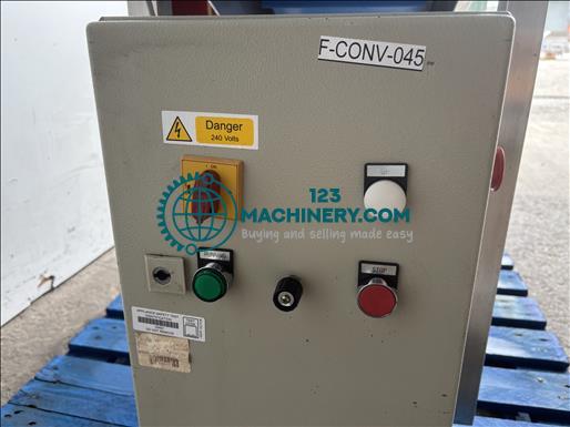 Afficher l`annonce Vulcatech Flighted elevator conveyor