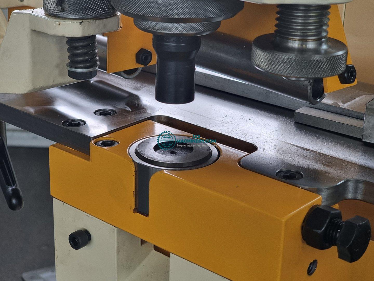 Punzonadora hidráulica GEKA PUMA 55 S