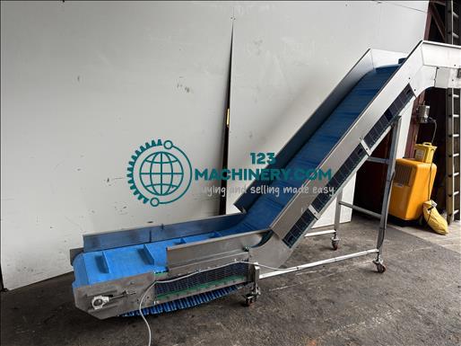 Show advert NNP Flighted elevator conveyor