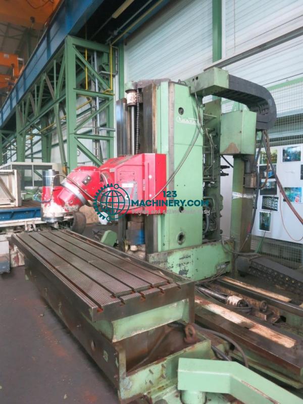 Fahrständerfräsmaschine