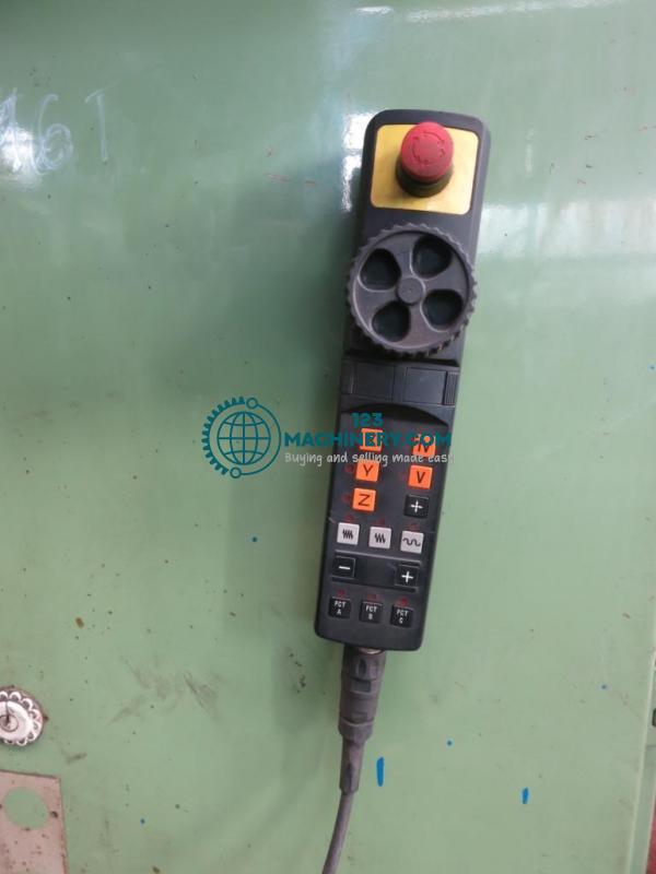 Fahrständerfräsmaschine