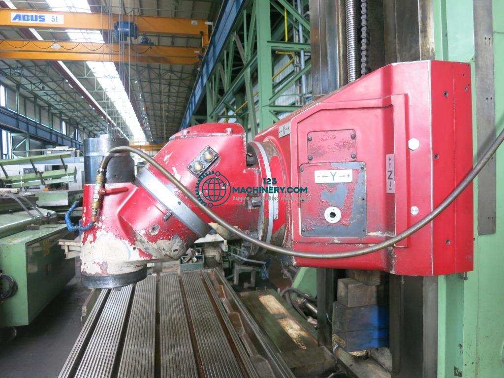 Fahrständerfräsmaschine