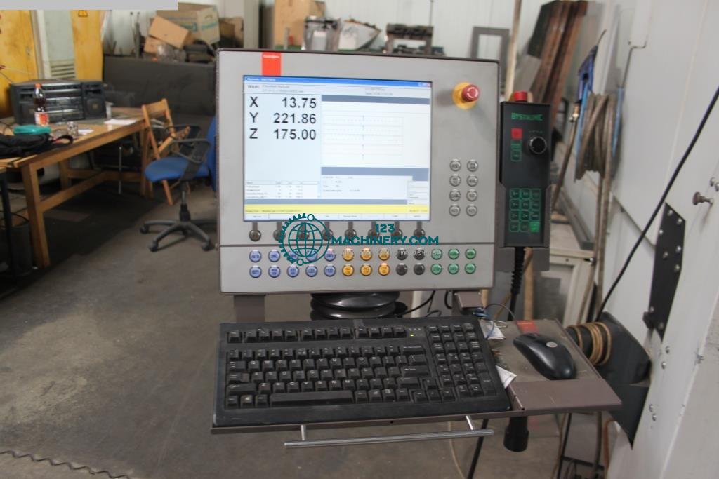 Laserschneidmaschine