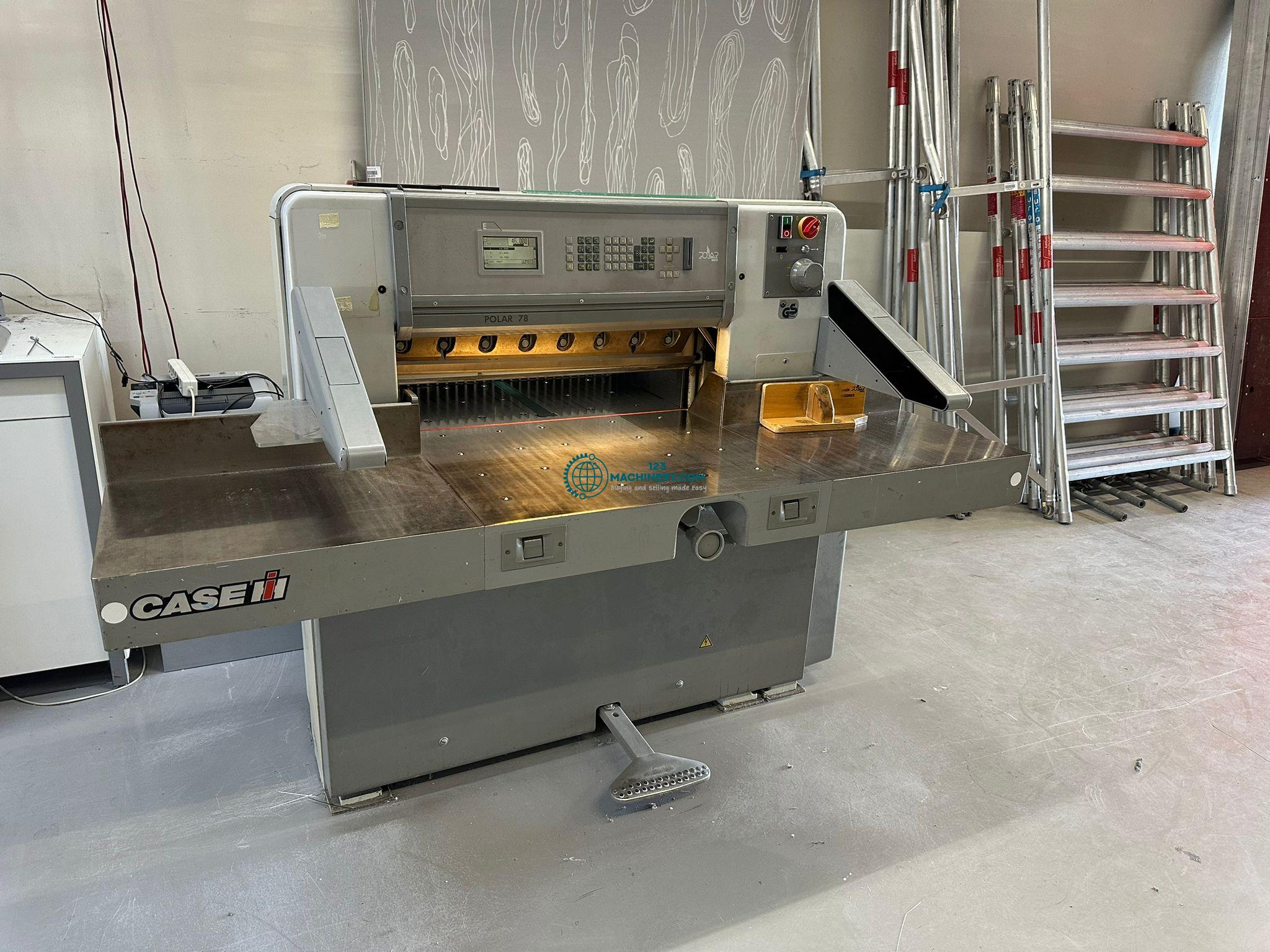 Toon advertentie Papercutter