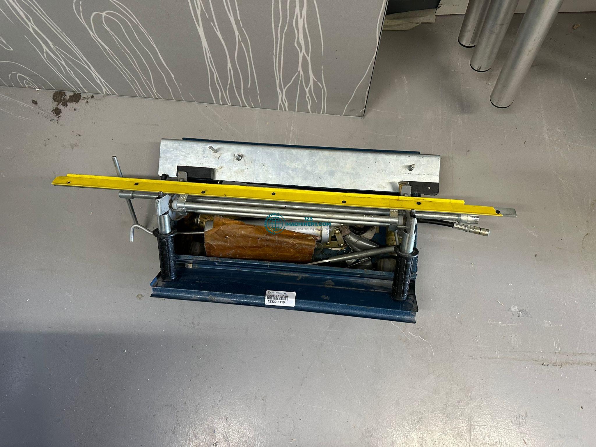 Toon advertentie Papercutter