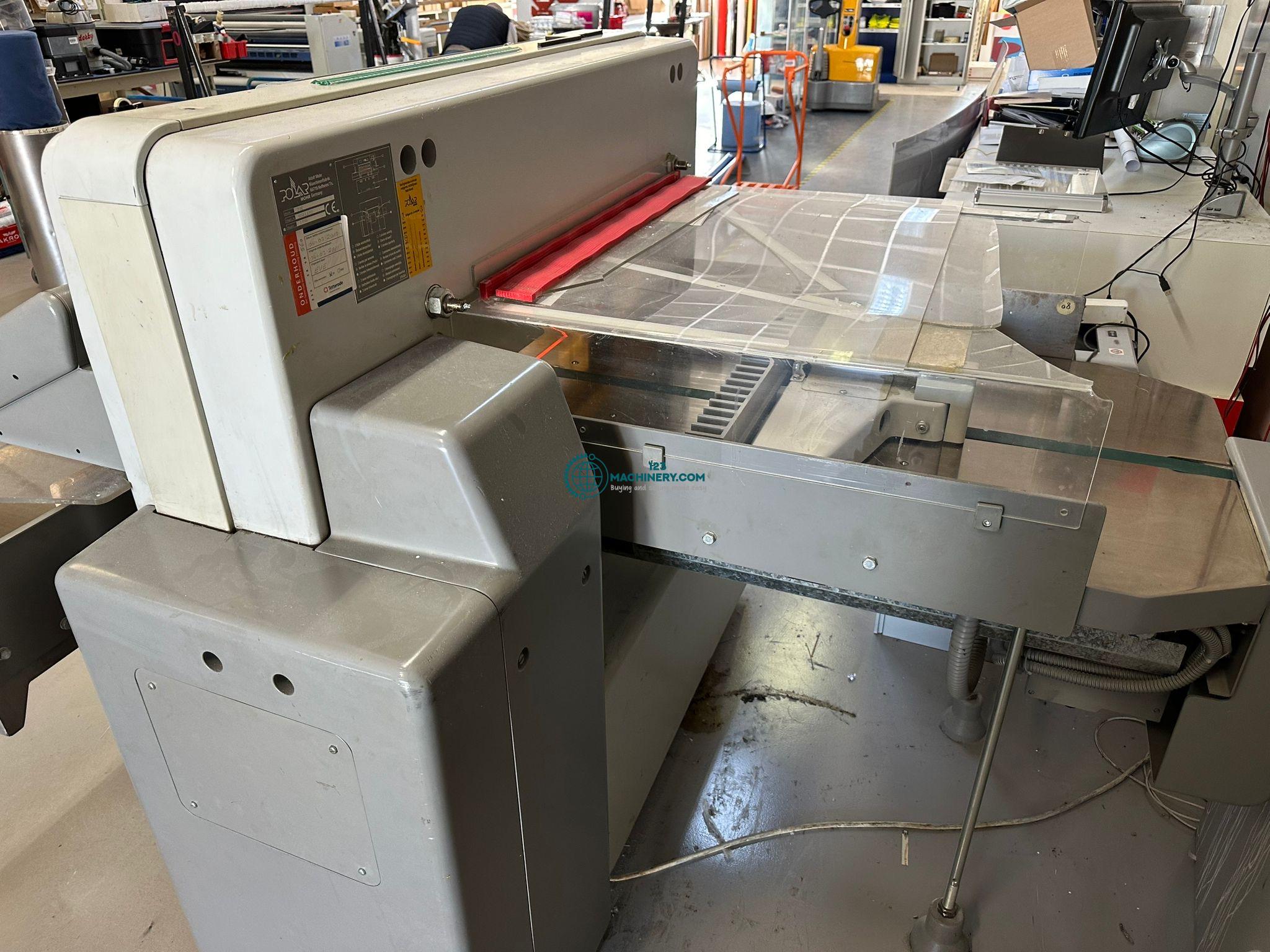 Toon advertentie Papercutter