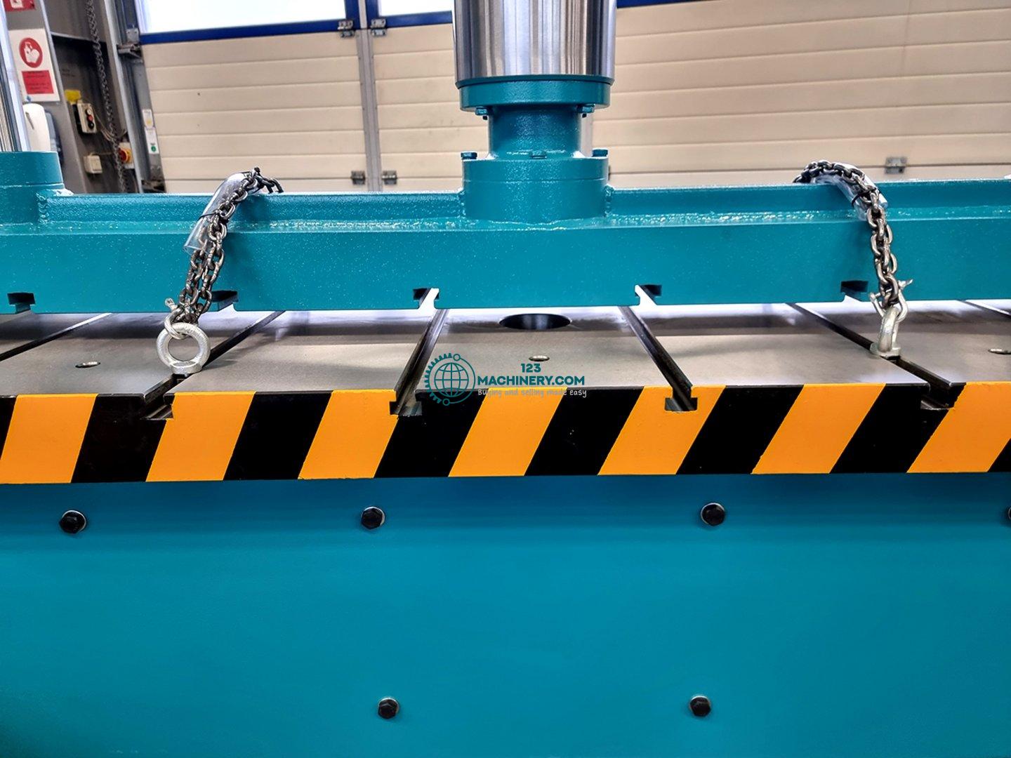 İlanı göster Hydraulic workshop press HESSE by LFSS AT 1520/150