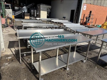 Teknomek Stainless tables