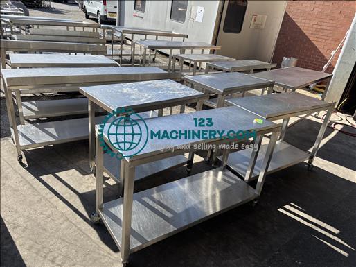 Teknomek Stainless tables