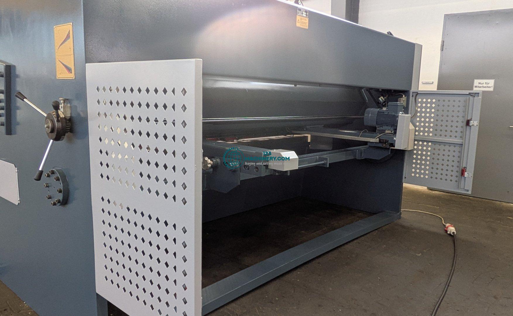 Hydraulic plate shear HESSE by DURMA DHGM 3010