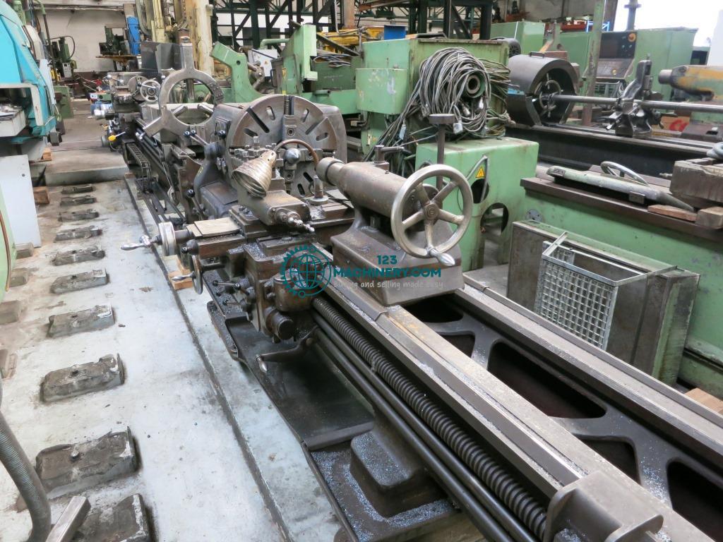 Leit- und Zugspindeldrehmaschine