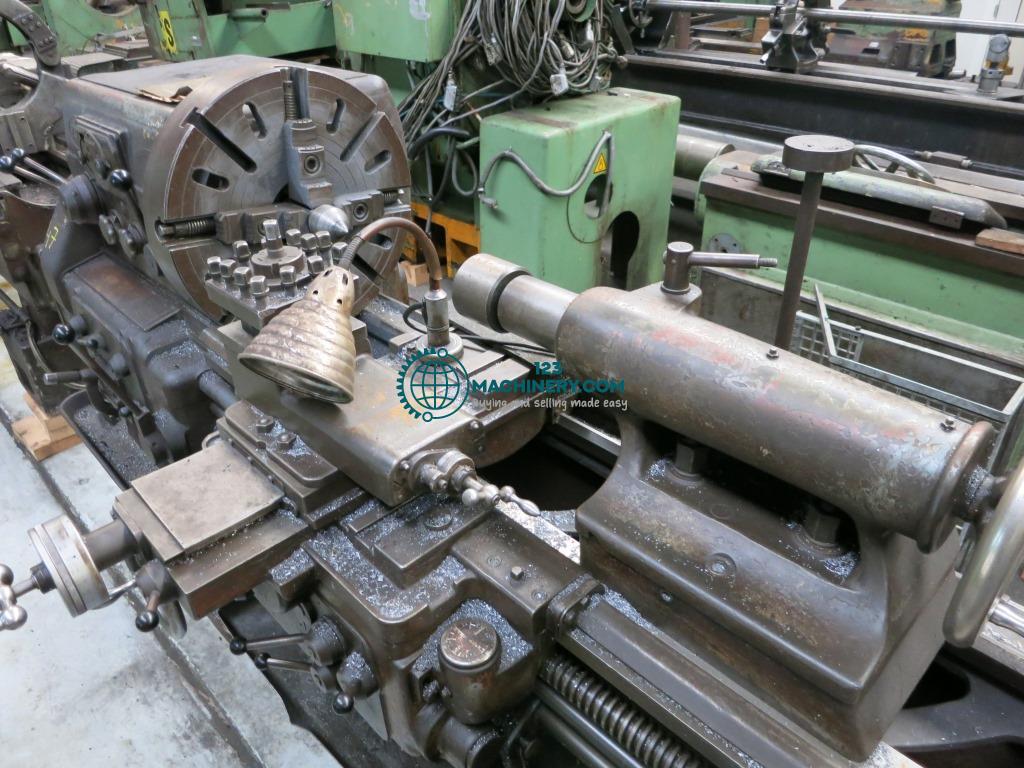 Leit- und Zugspindeldrehmaschine